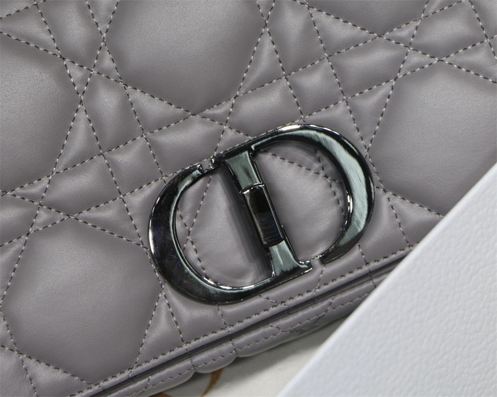 MEDIUM D*0r CARO BAG Grey S*pple Cannage Calfskin With Black Hardware 25.5 x 15.5 x 8 cm