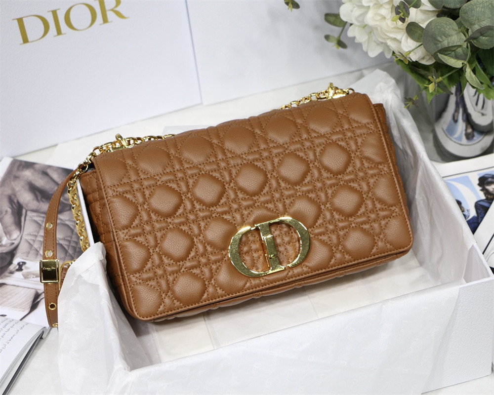 MEDIUM D*0r CARO BAG Caramel S*pple Cannage Calfskin 25.5 x 15.5 x 8 cm