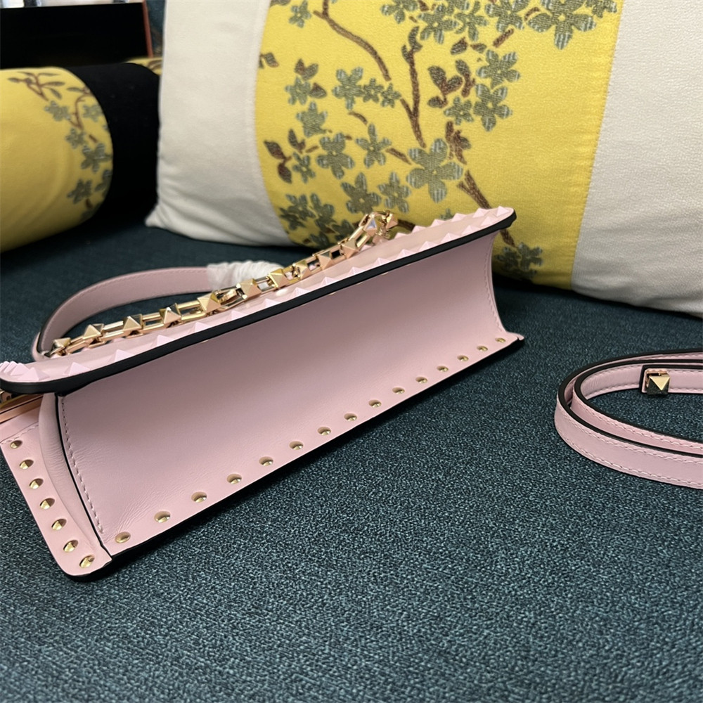 va*t*no GARAVANI ROCKSTUD23 smooth calfskin handbag Pink