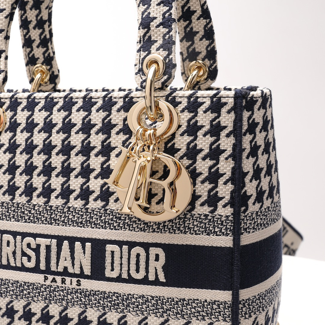MEDIUM D*0r LADY D-LITE BAG  24 x 20 x 11 cm