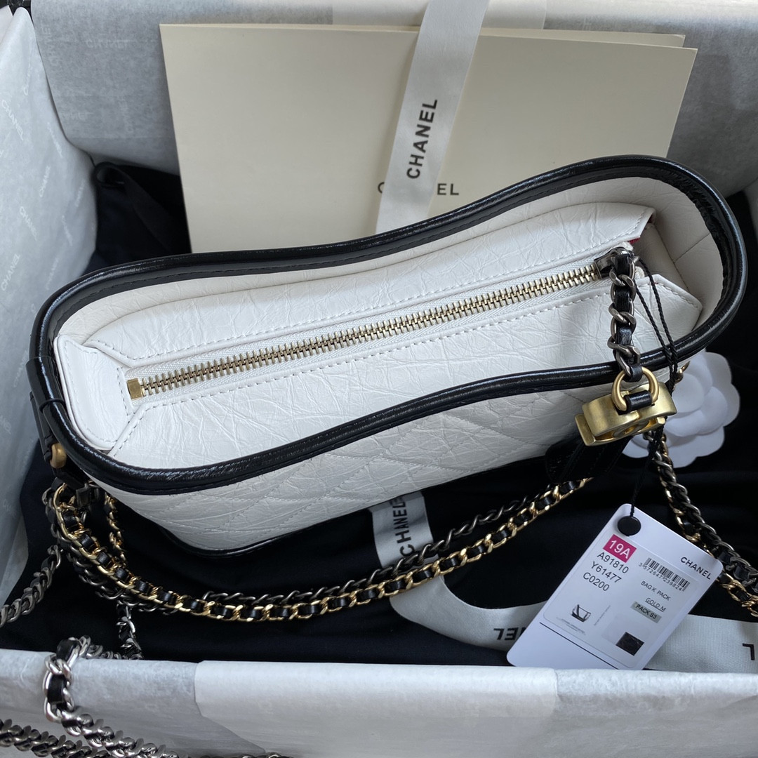 Ch*el Gabrielle SMALL WHITE 20 x 15 x 8cm