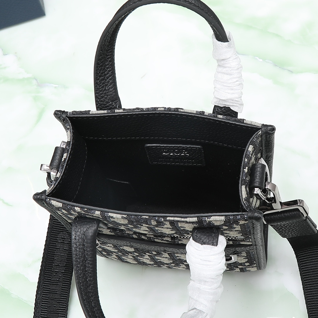 d*or safari N0*H-south tote bag beige and black d*or oblique jacquard 8.5 x 9.5 x 3 inches