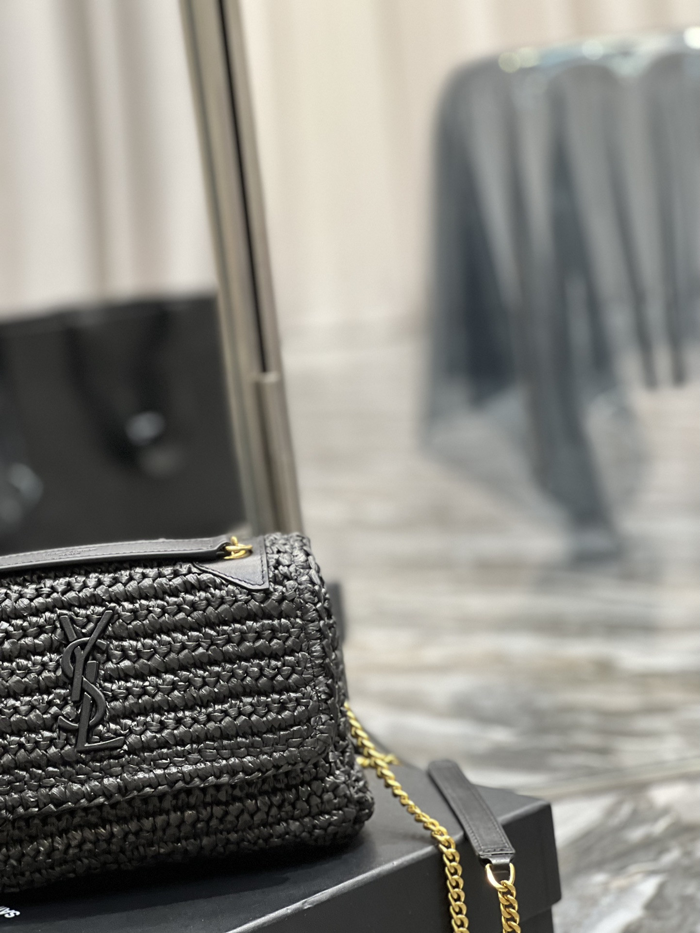 Y*L NIKI CHAIN BAG IN RAFFIA AND LEATHER BLACK 22×16.5×12 CM