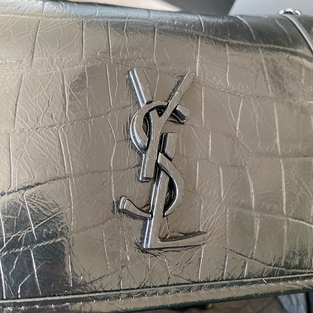 Y*L NIKI BABY IN VINTAGE LEATHER BLACK SILVER 8.2 X 6 X 2.9 INCHES