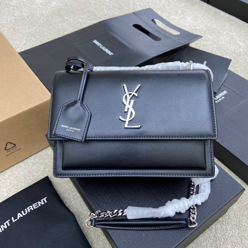 Y*L SUNSET MEDIUM IN SMOOTH LEATHER 8 X 6.2 X 2.5 INCHES