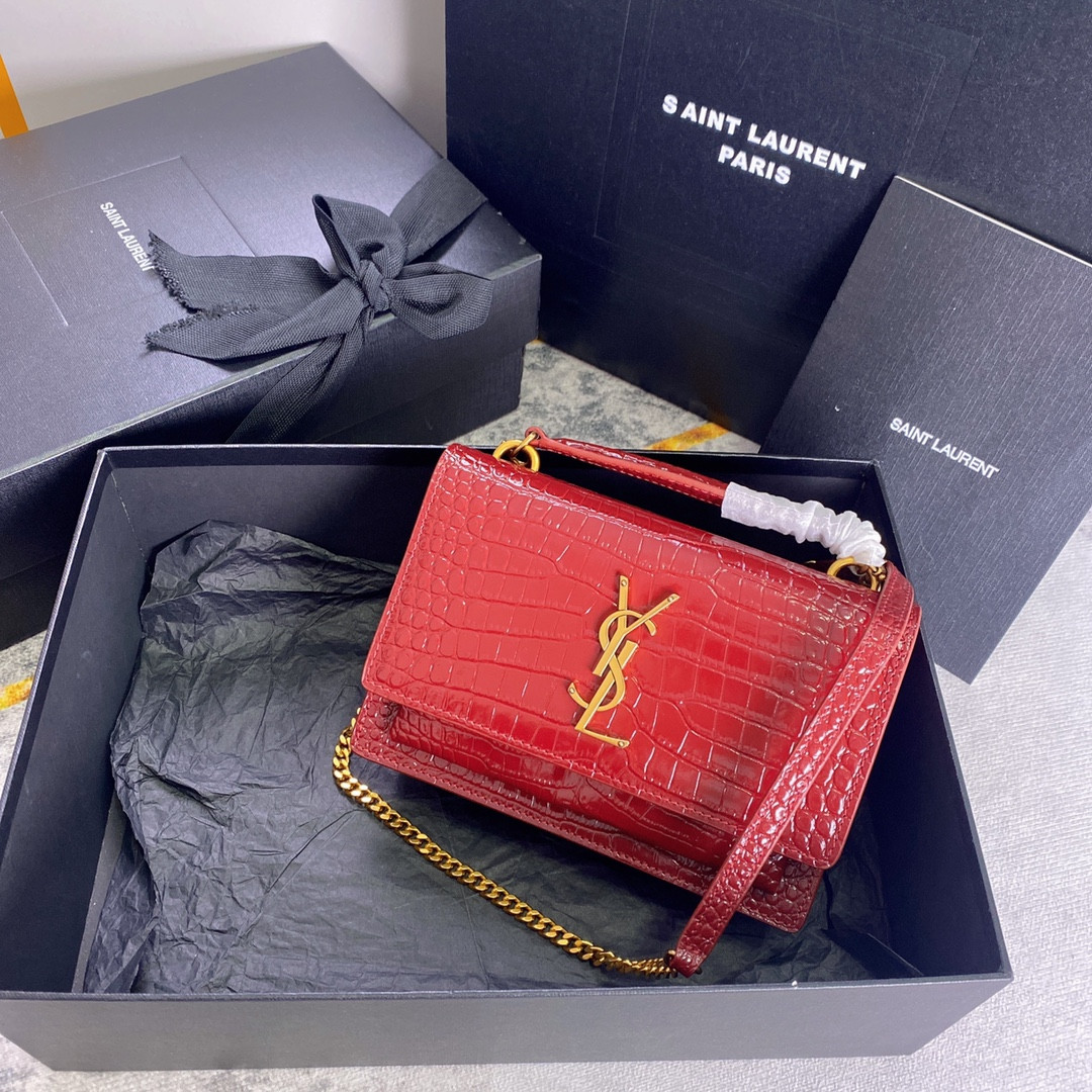 Y*L SUNSET CHAIN WALLET IN CROCODILE-EMBOSSED SHINY LEATHER RED 7.4 X 5.5 X 2.1 INCHES