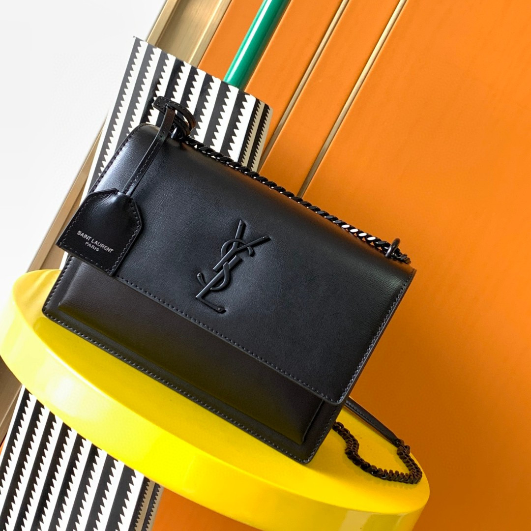Y*L SUNSET MEDIUM IN SMOOTH LEATHER NOIR 8 X 6.2 X 2.5 INCHES
