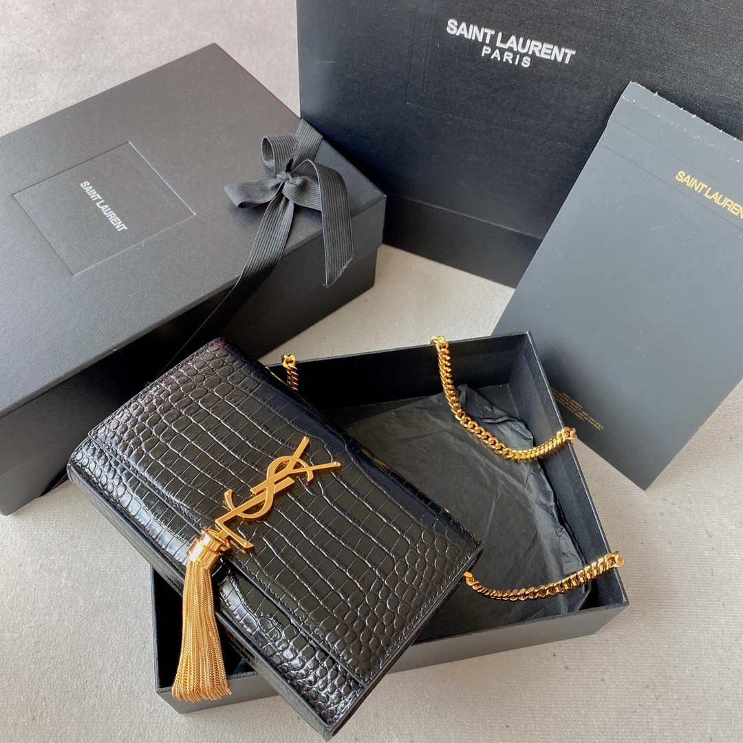Y*L KATE SMALL IN GRAIN DE POUDRE EMBOSSED LEATHER BLACK 7.8 X 4.9 X 1.9 INCHES