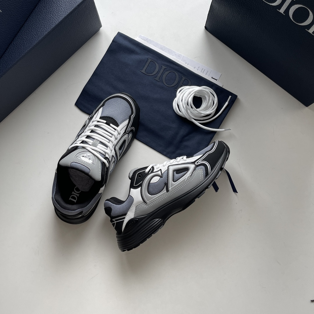 UA D*0r B30 Sneaker