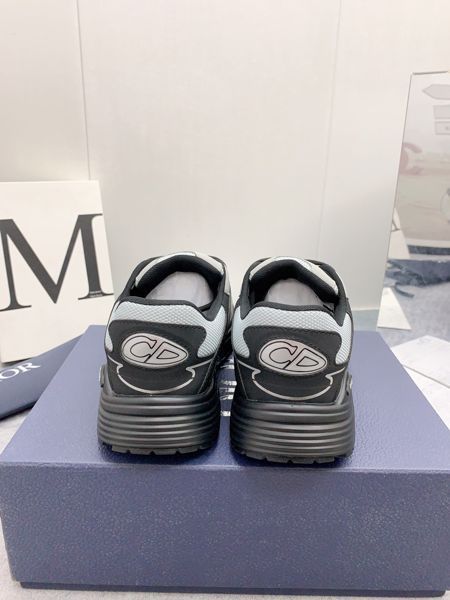 UA D*0r B30 Sneaker