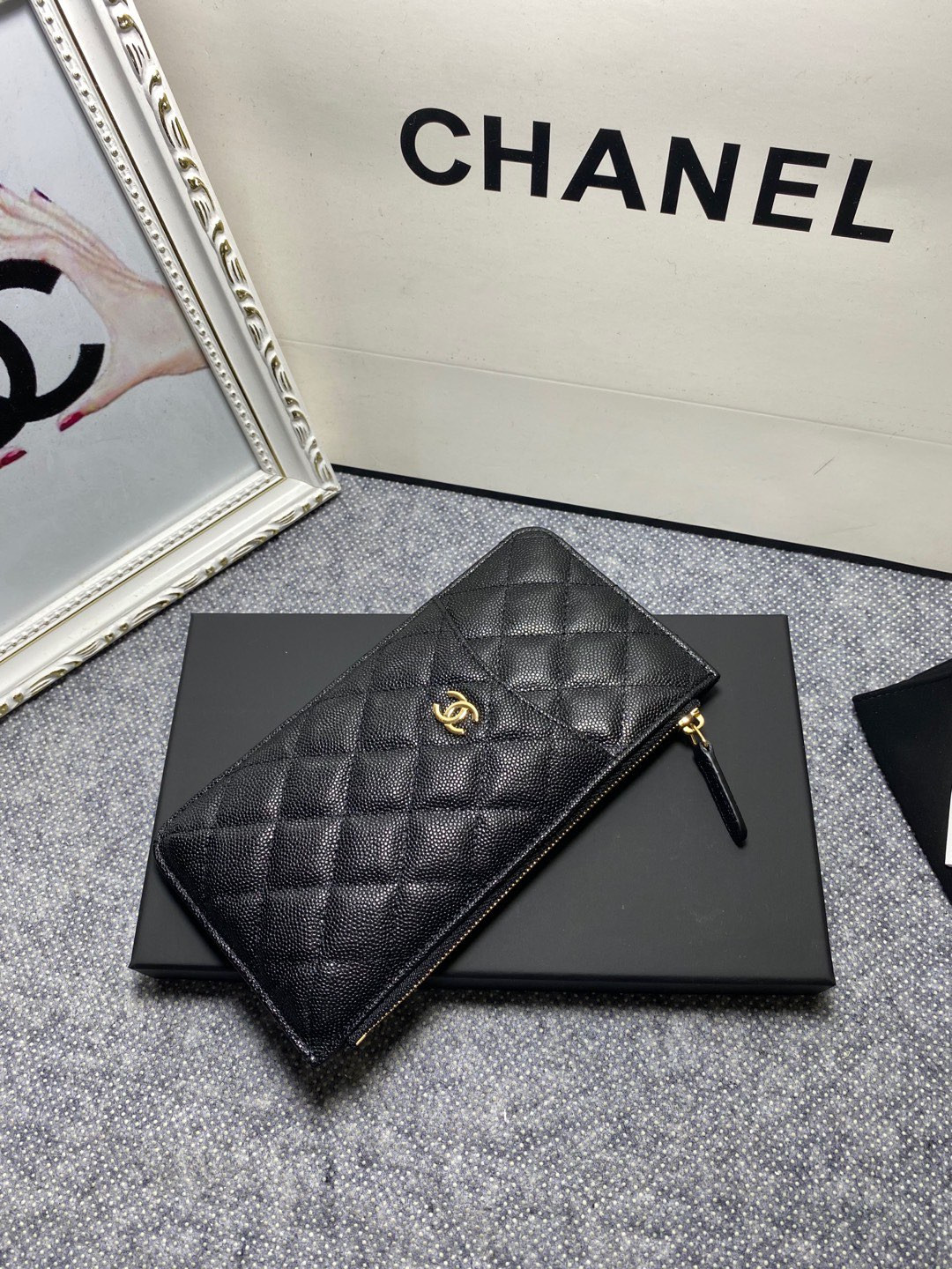 Ch*el LONG ZIPPED WALLET 19-11cm