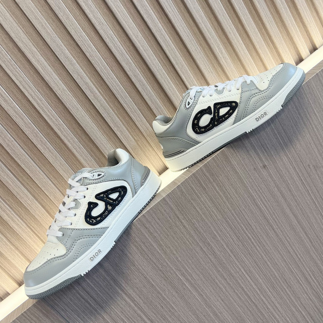 UA D*0r B57 Low-Top Sneaker  Gray and White