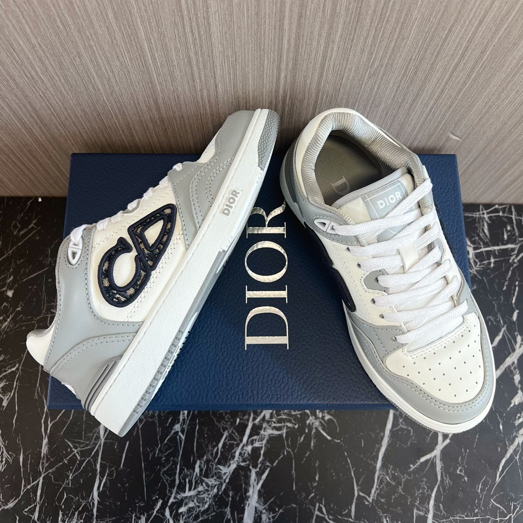 UA D*0r B57 Low-Top Sneaker  Gray and White