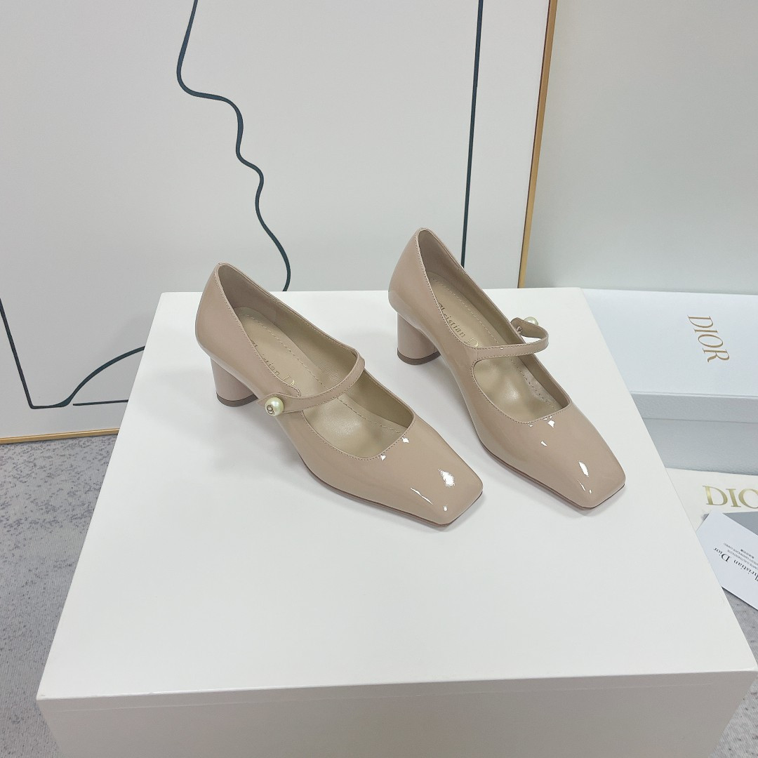 UA Jolie D*0r Pump