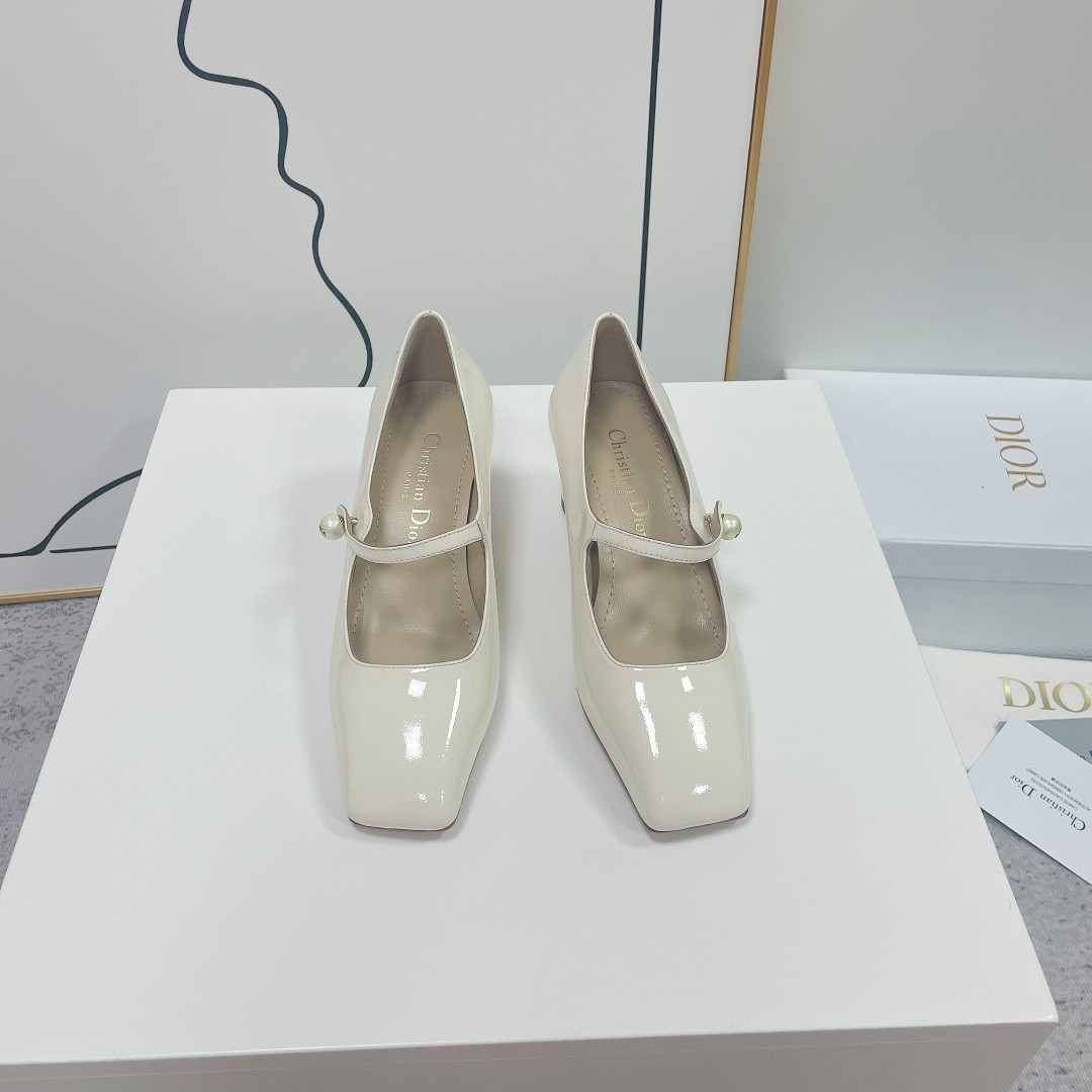 UA Jolie D*0r Pump
