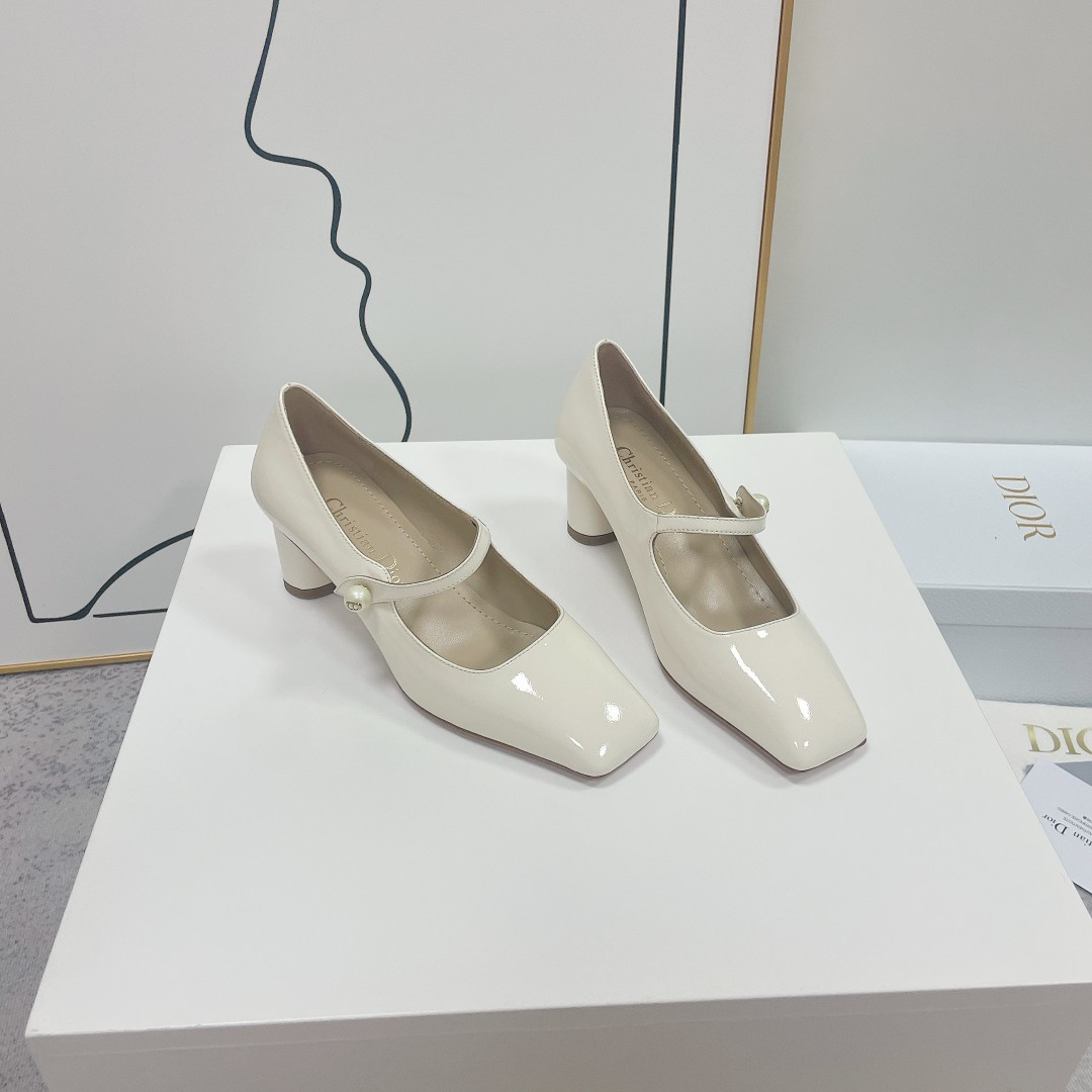 UA Jolie D*0r Pump