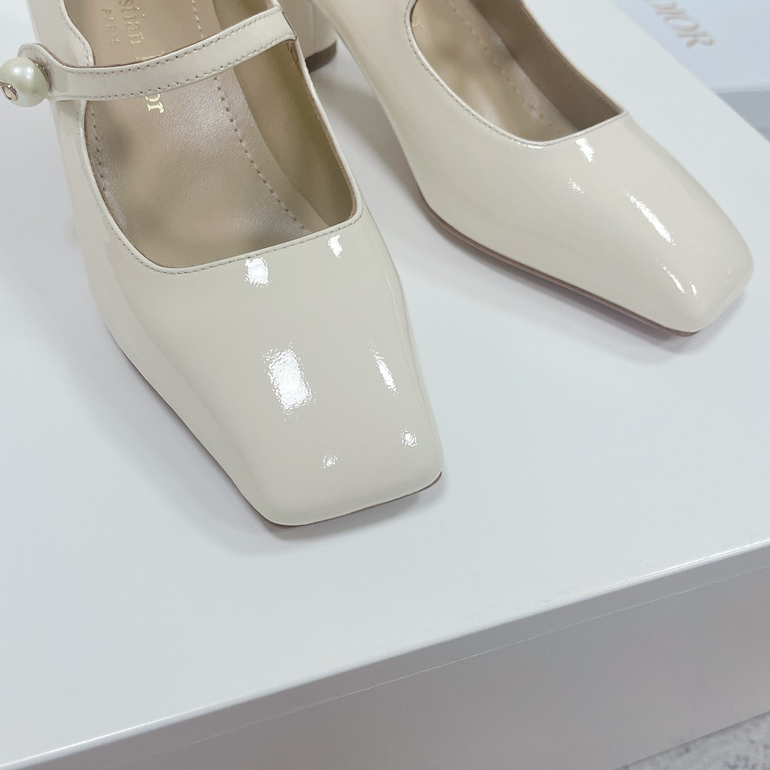 UA Jolie D*0r Pump