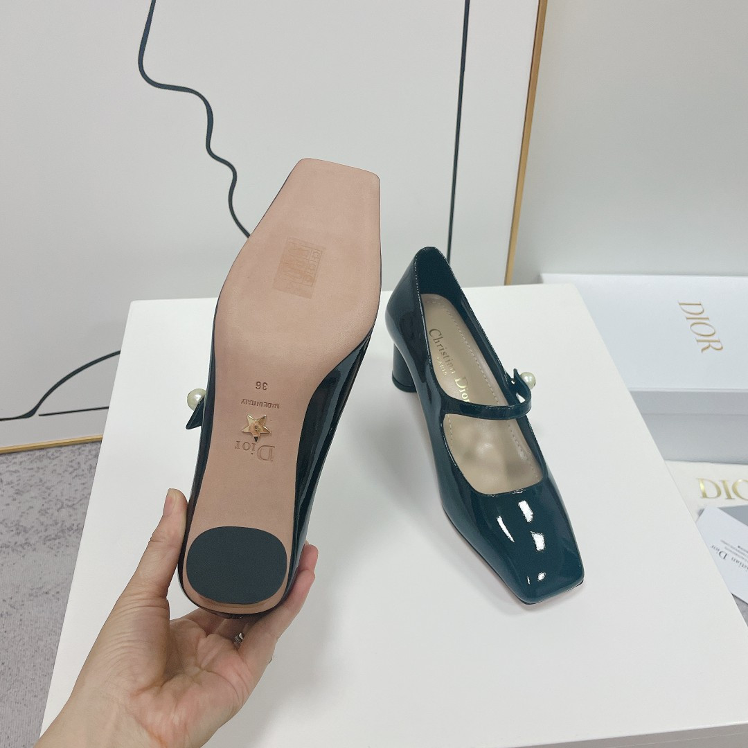 UA Jolie D*0r Pump