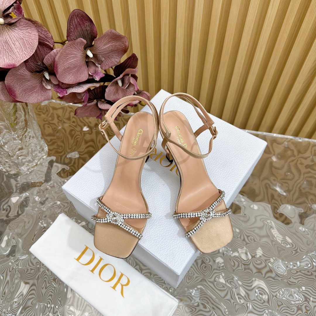 UA D*0r Slingback Pump