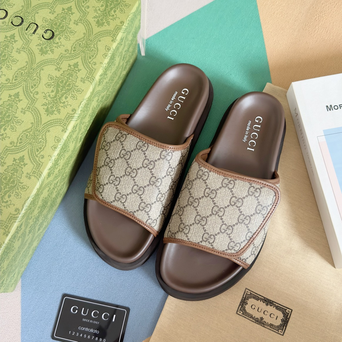 UA G*u*i GG SLIDE SANDAL