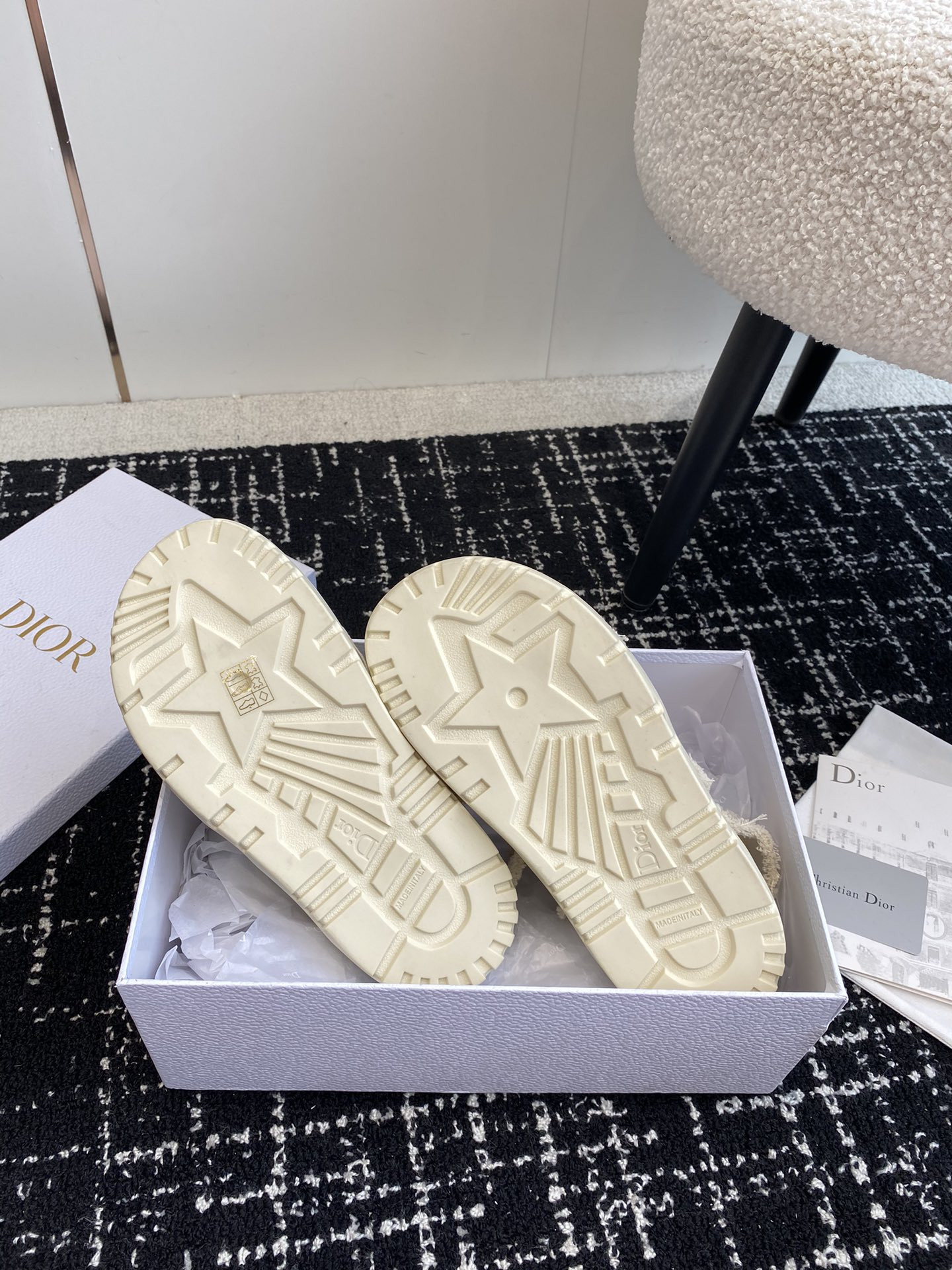 UA D*0ract Sandal