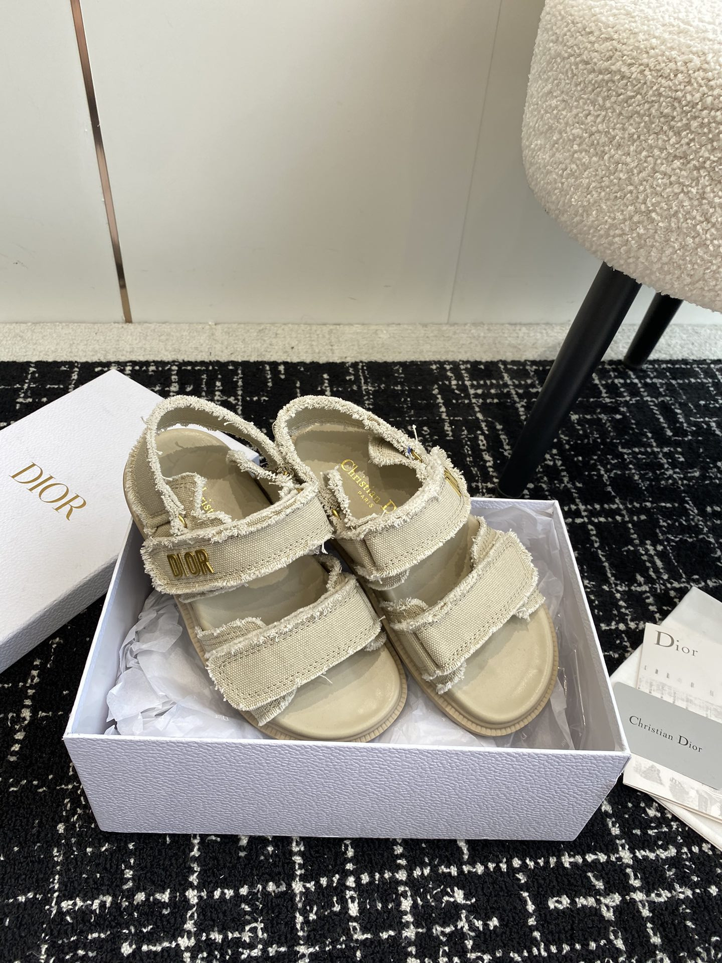 UA D*0ract Sandal