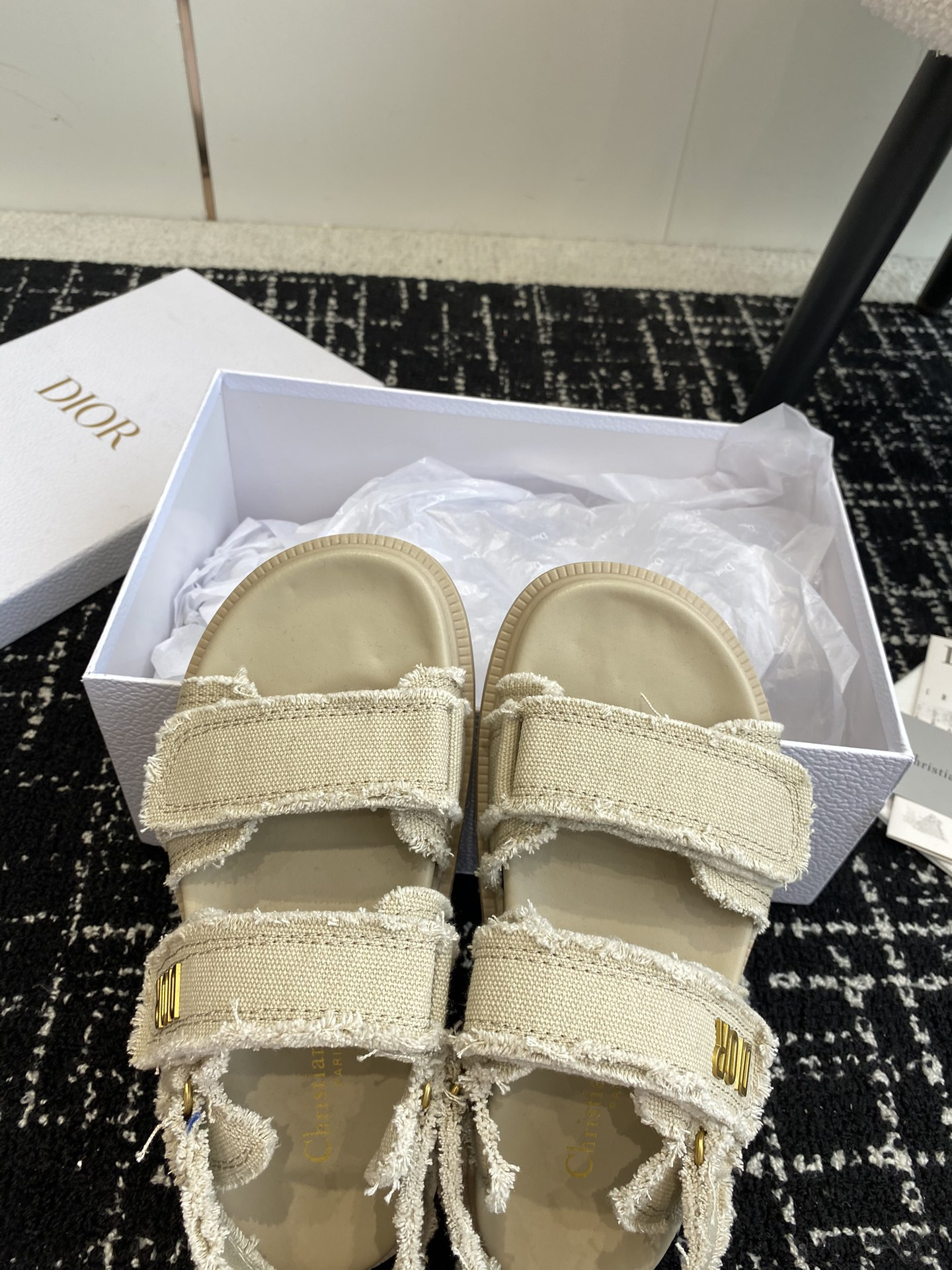 UA D*0ract Sandal