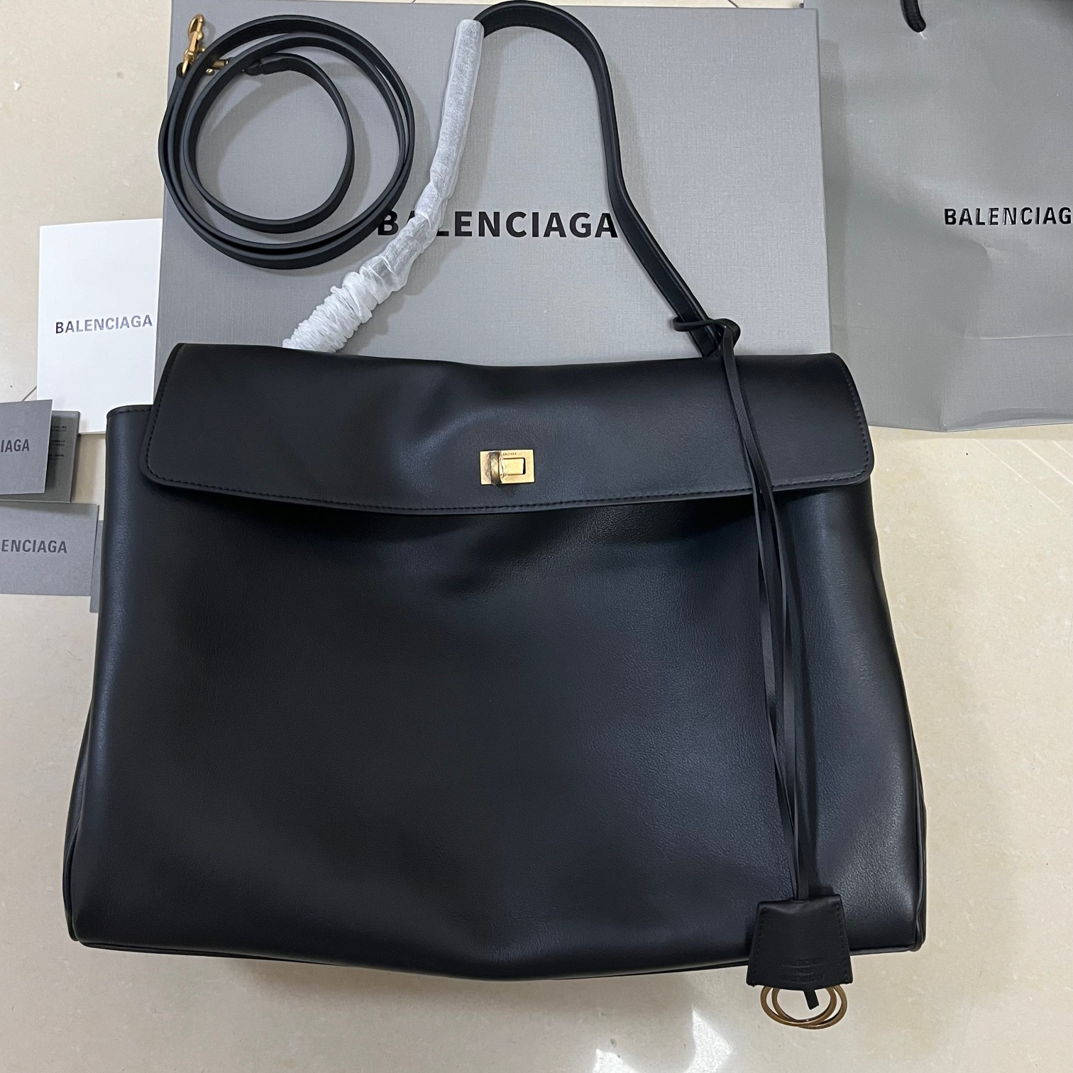 Ba*len*cia*ga Rodeo Large 39.8x29.9x12.9cm