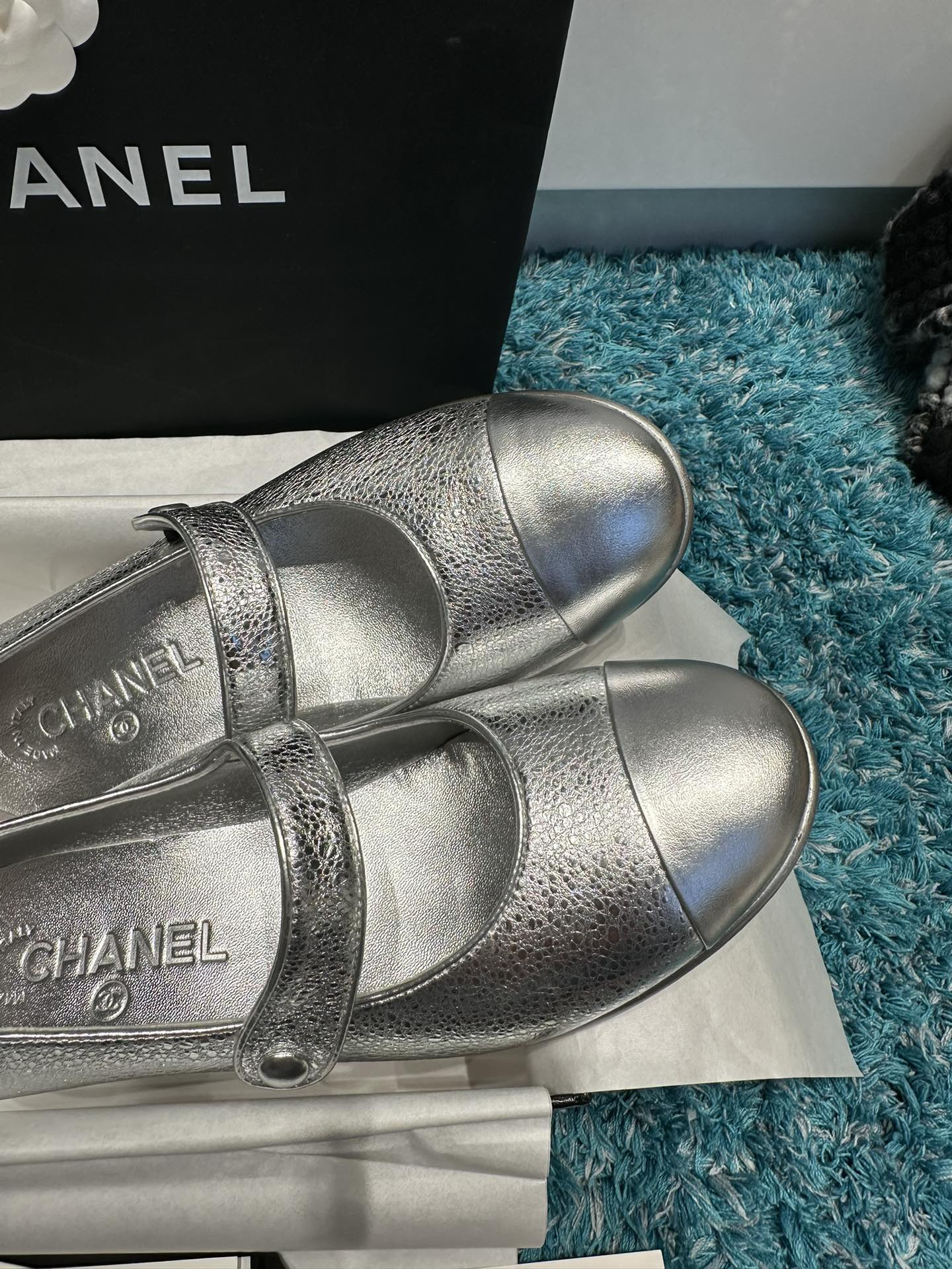 UA Ch*el MARY JANES Pump