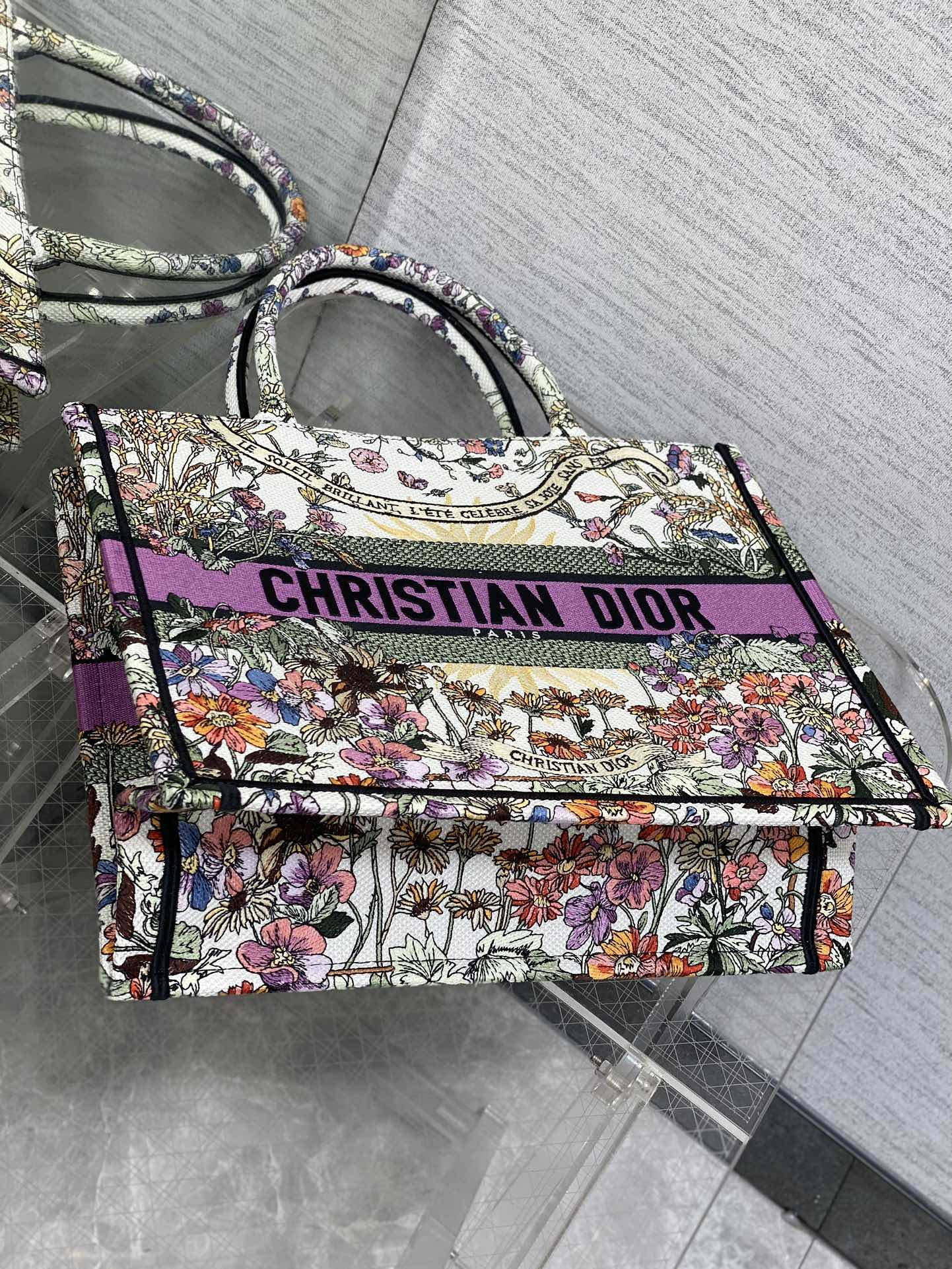 Medium D*0r Book Tote  Ecru Multicolor 36 x 27.5 x 16.5 cm