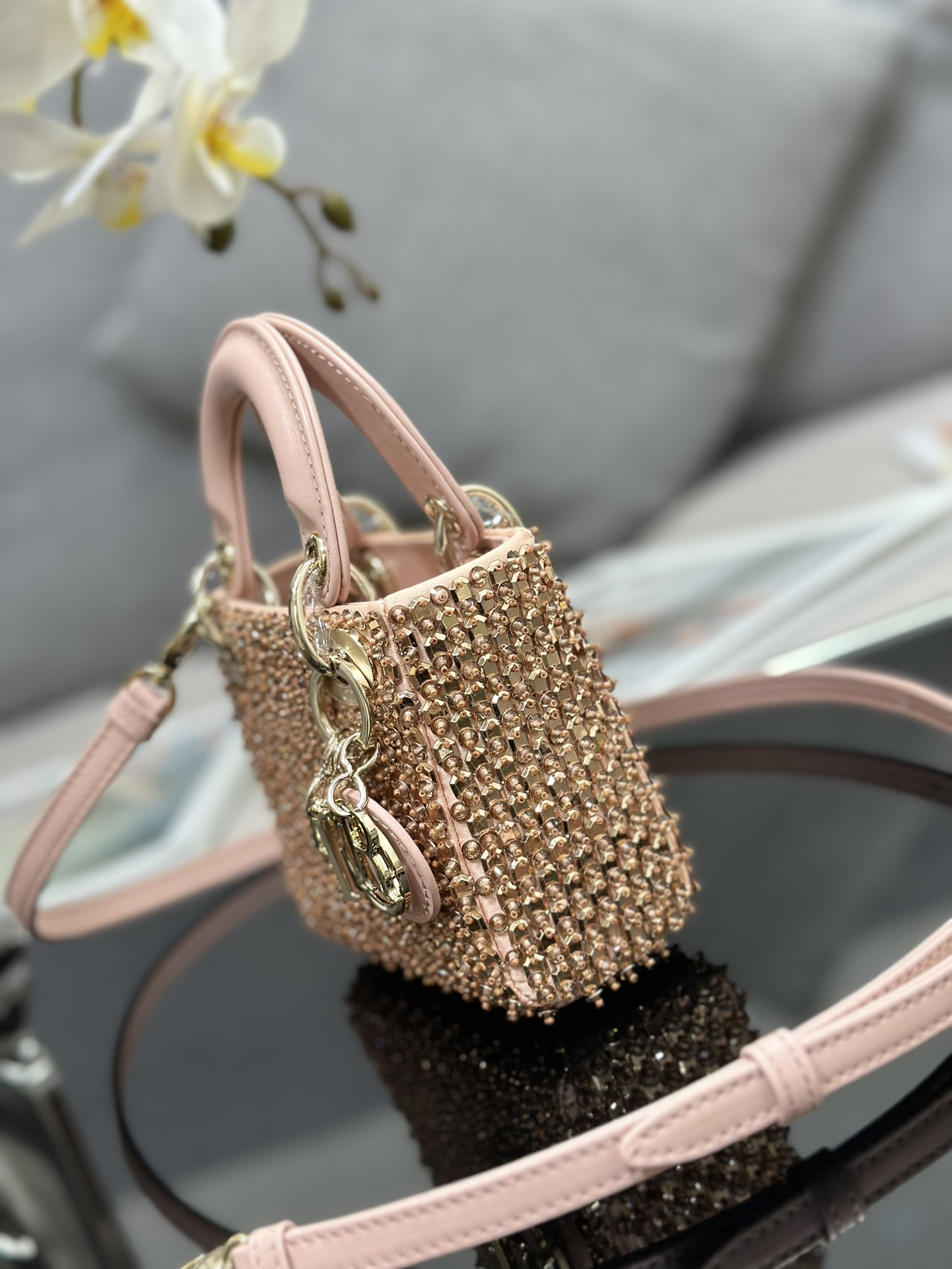 Lady D*0r Ultra-Mini Embroidered Micro-Beads 12 x 10.2 x 5 cm