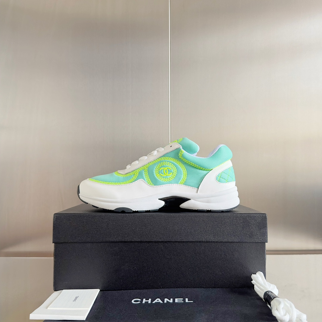UA Ch*el SNEAKER