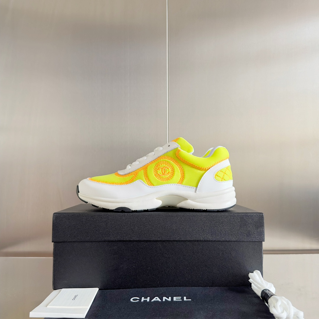 UA Ch*el SNEAKER