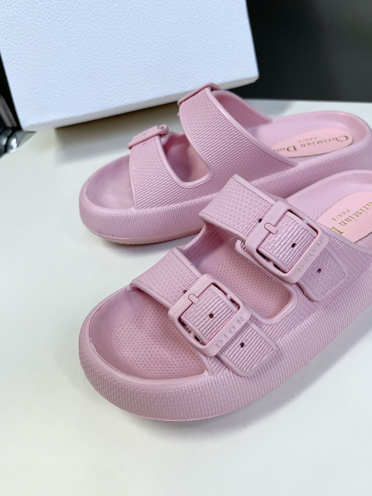 UA D*0r Slide