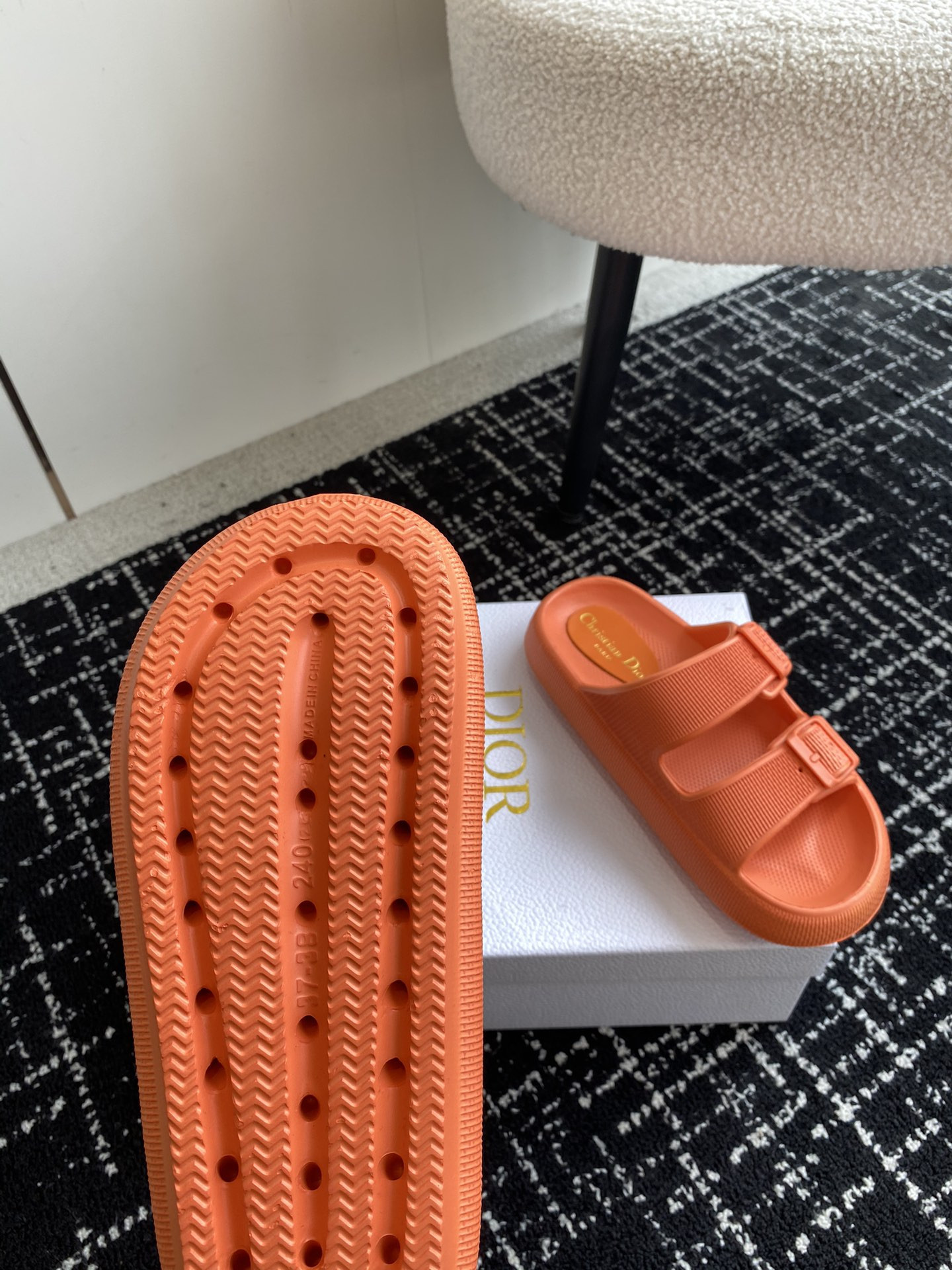 UA D*0r Slide