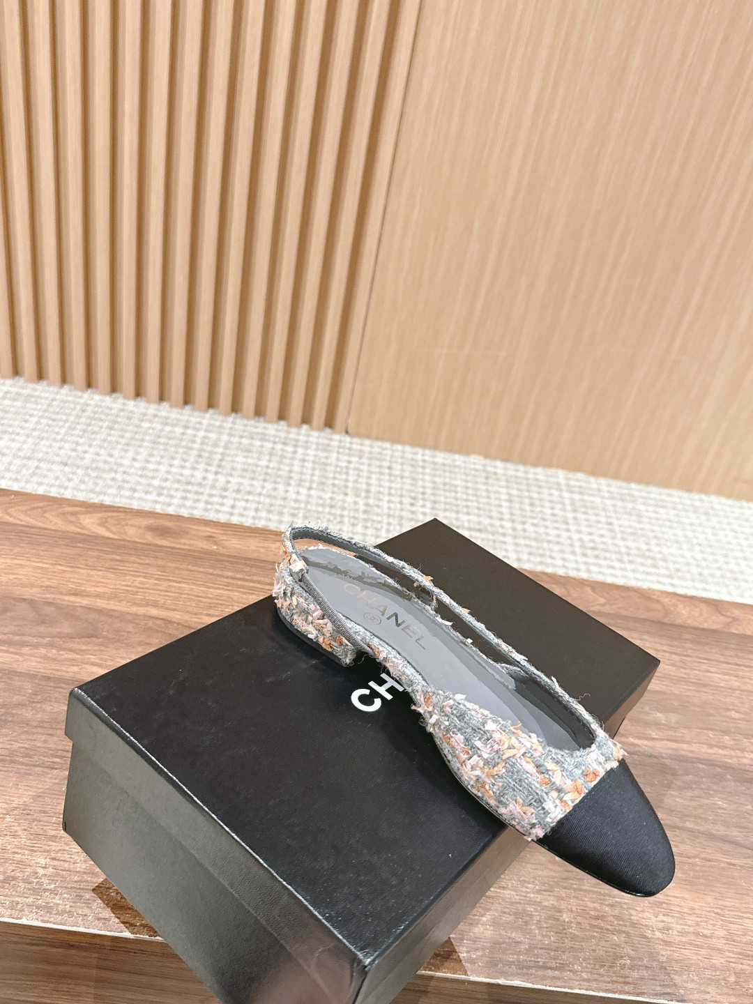 UA Ch*el SLINGBACKS FLAT