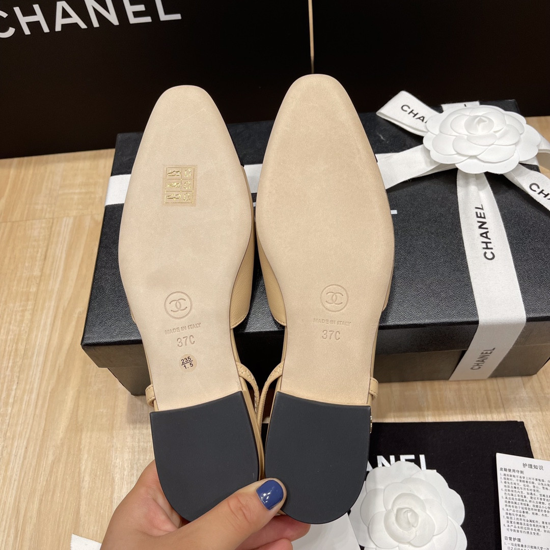 UA Ch*el SLINGBACKS FLAT