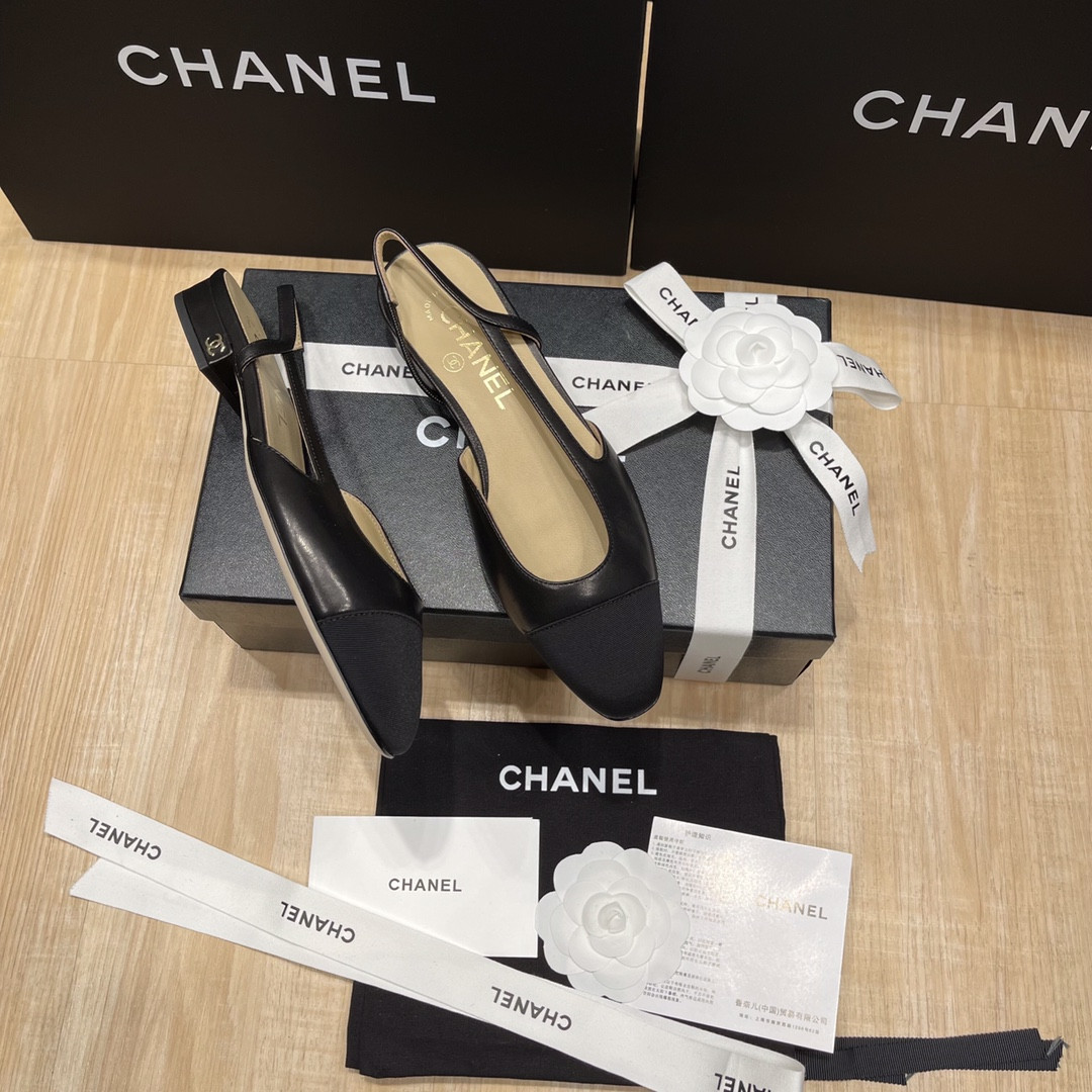 UA Ch*el SLINGBACKS FLAT