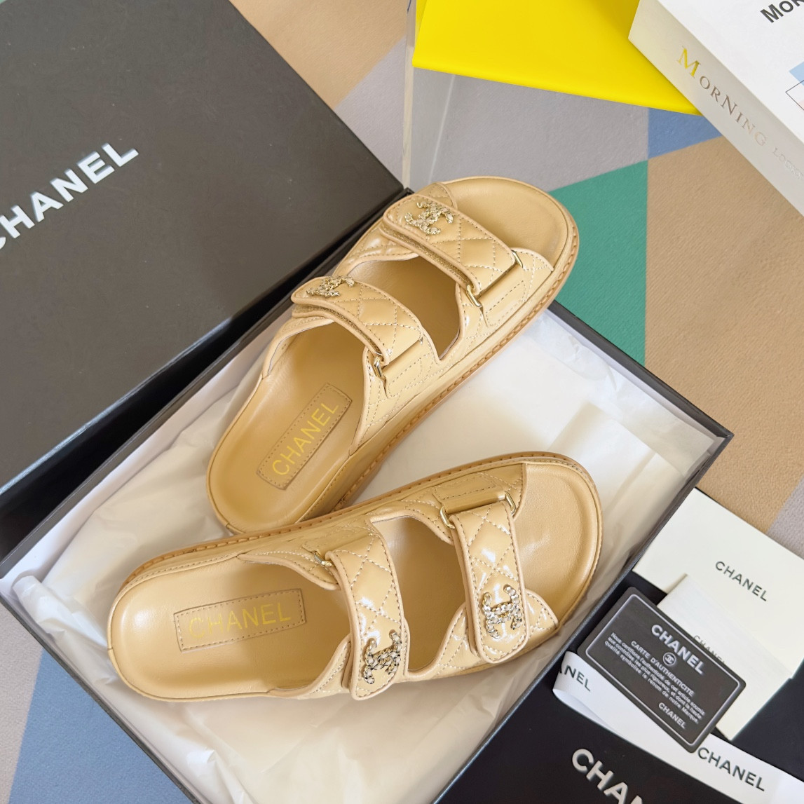 UA Ch*el SLIDES