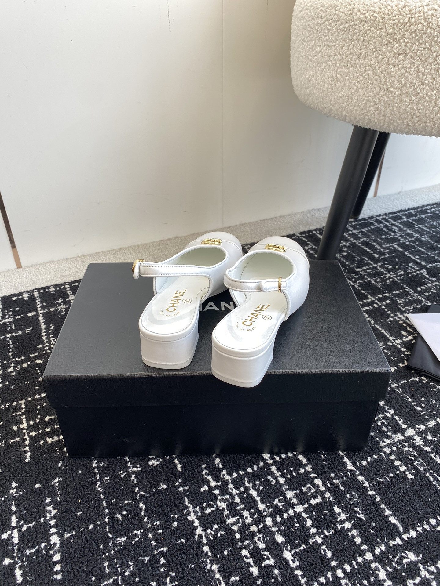 UA Ch*el SLINGBACKS