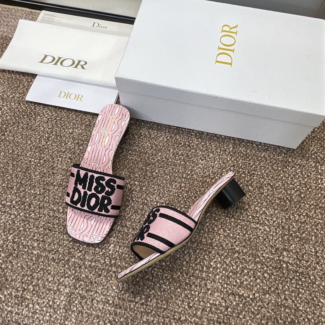 UA D*0r Dway Heeled Slide