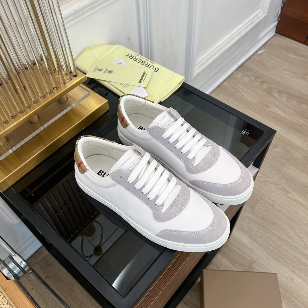 UA B**rry Sneakers