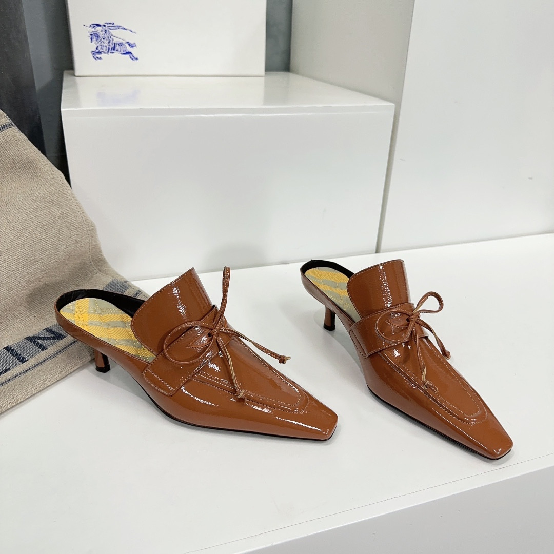 UA B**rry Mules