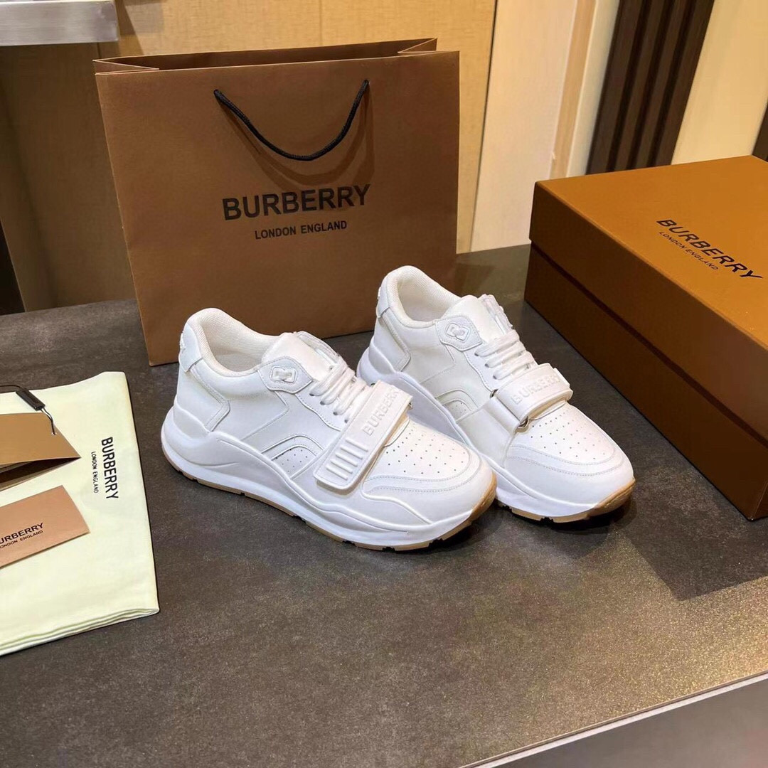 UA B**rry Sneakers