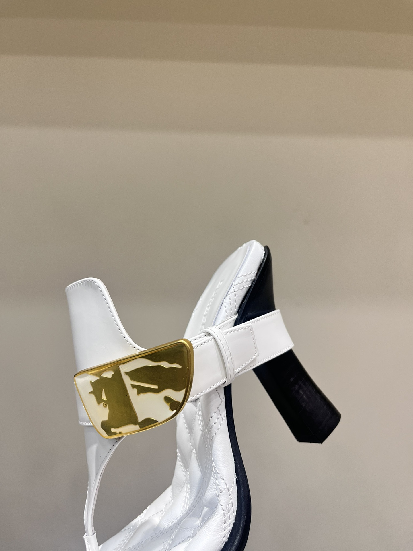 UA B**rry Slides