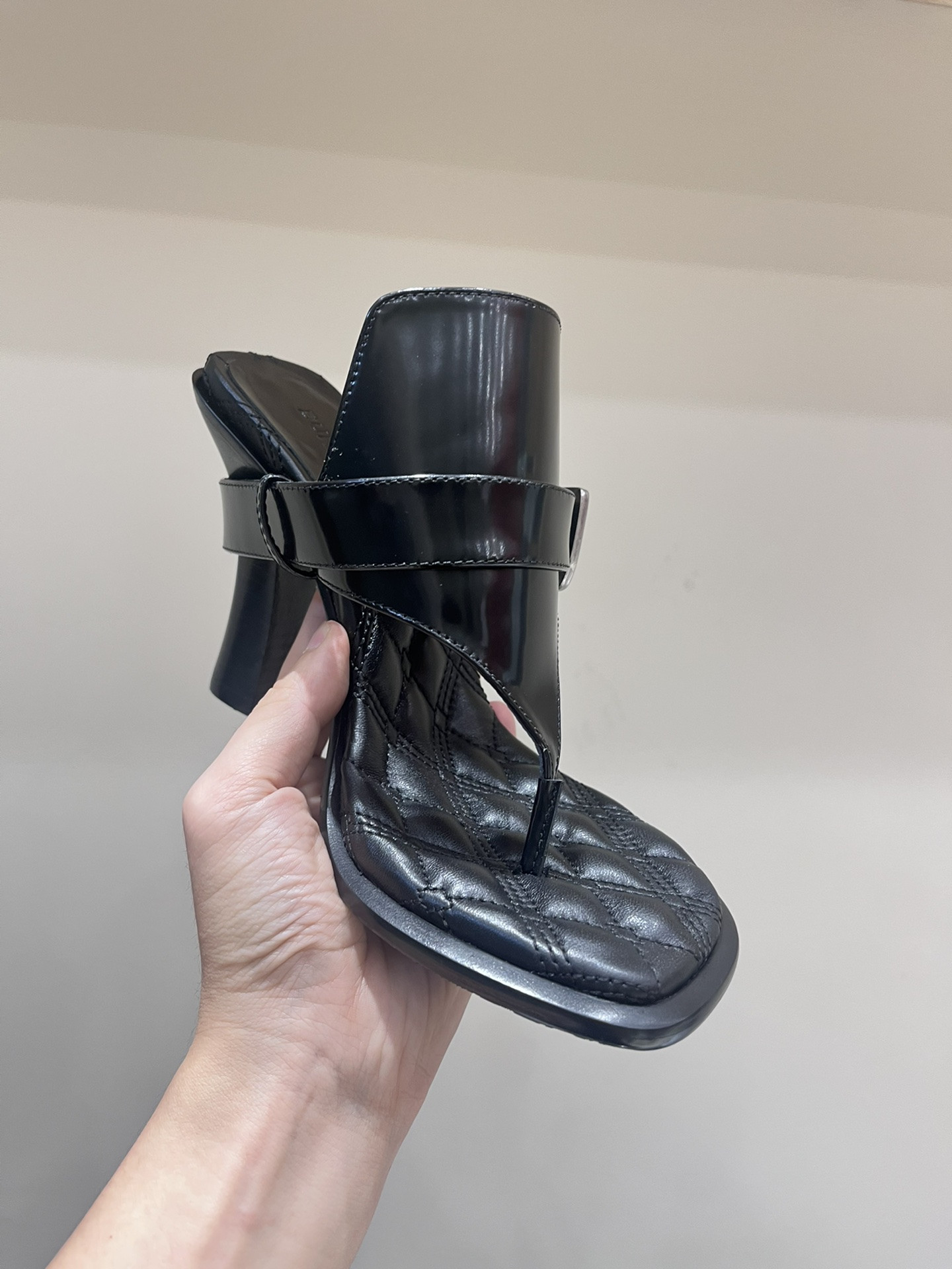 UA B**rry Slides