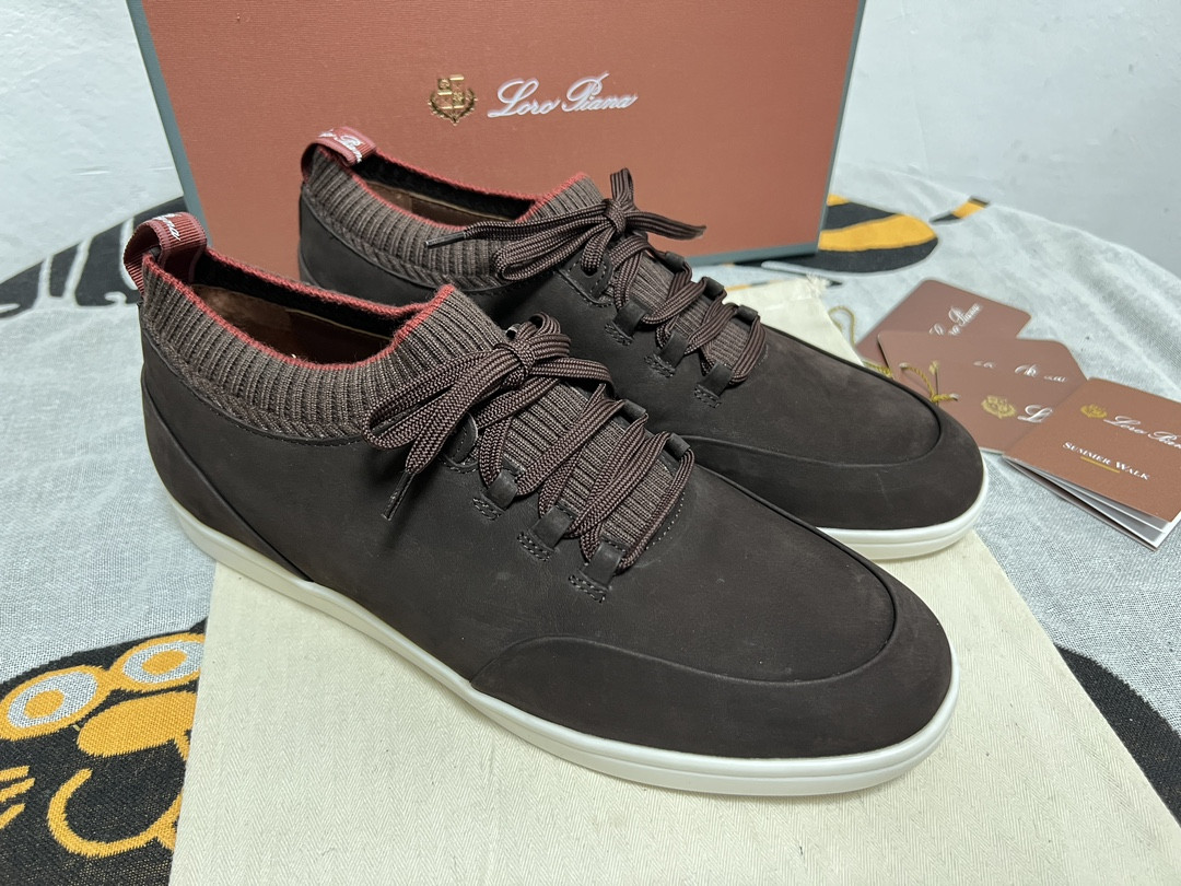UA L**o p*ana Soho Walk Sneaker