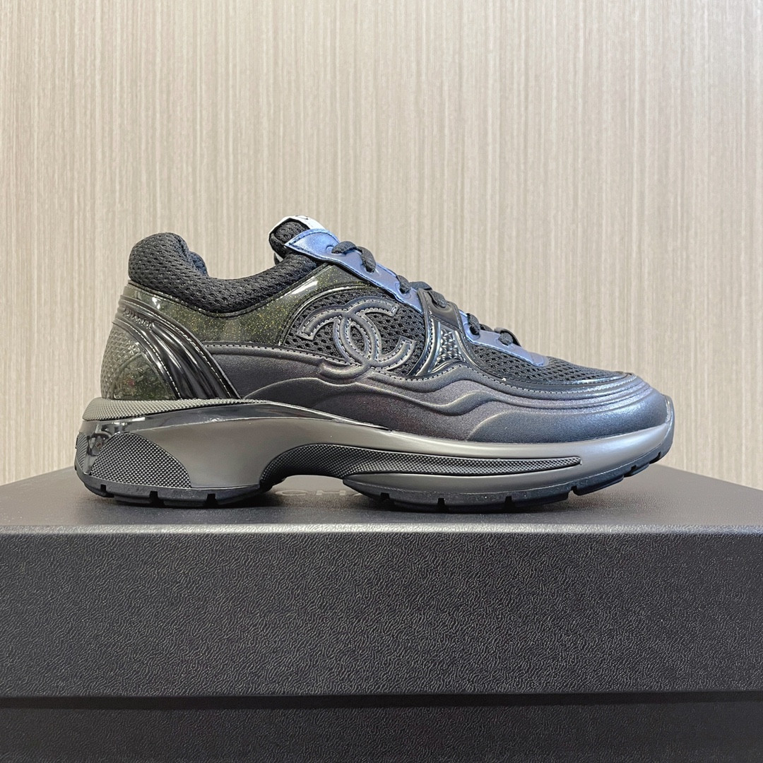 UA Ch*el SNEAKER