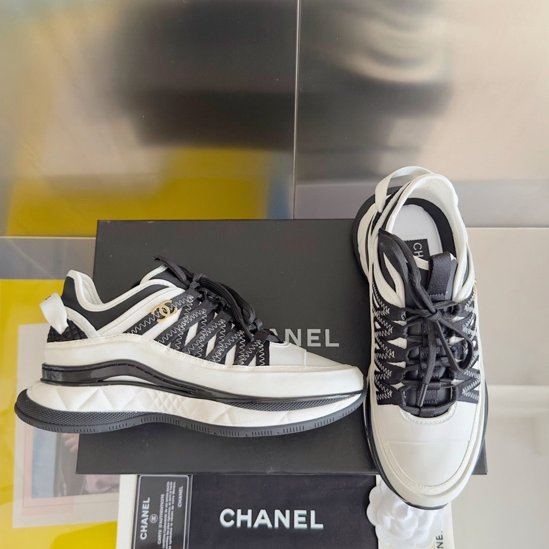 UA Ch*el SNEAKER
