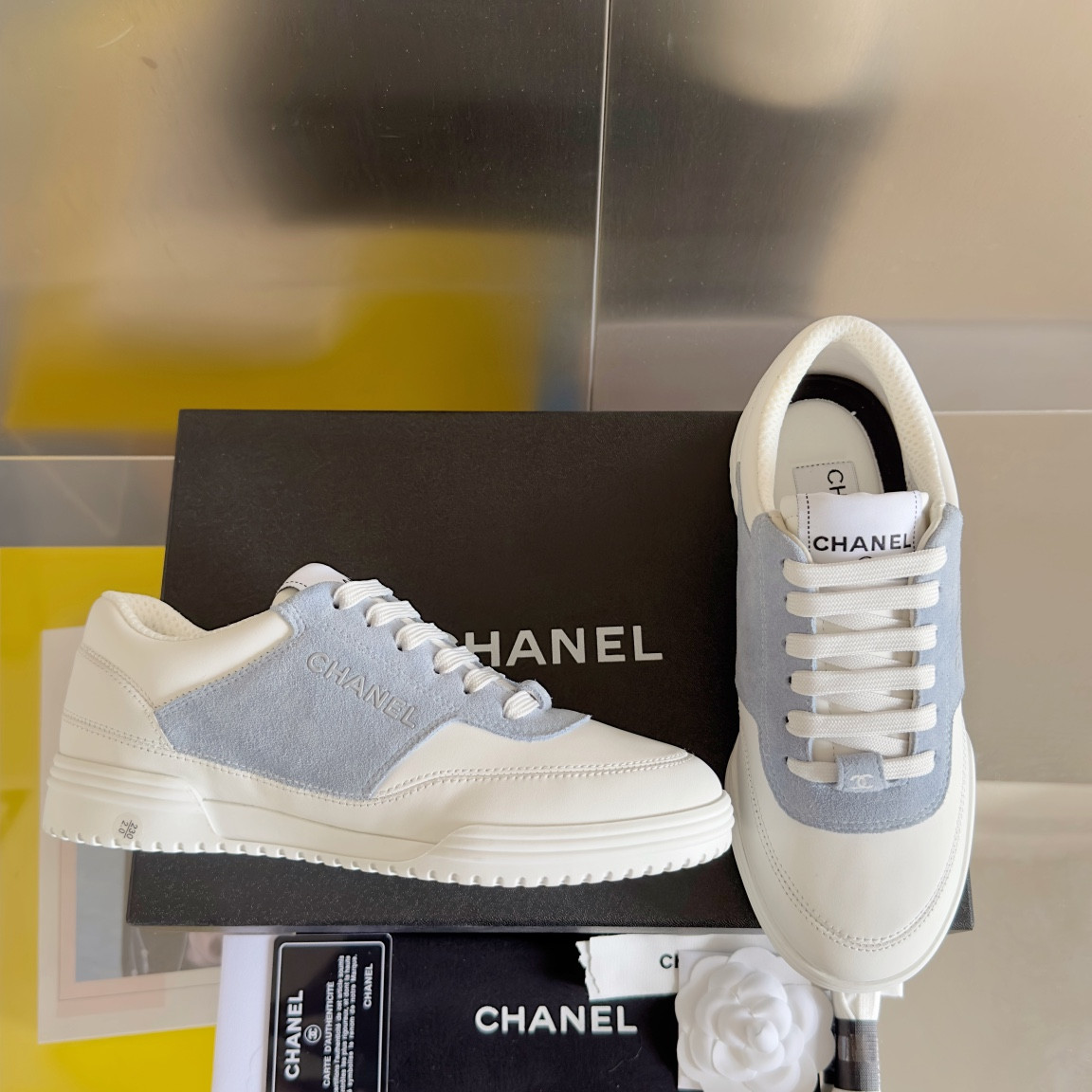 UA Ch*el SNEAKER